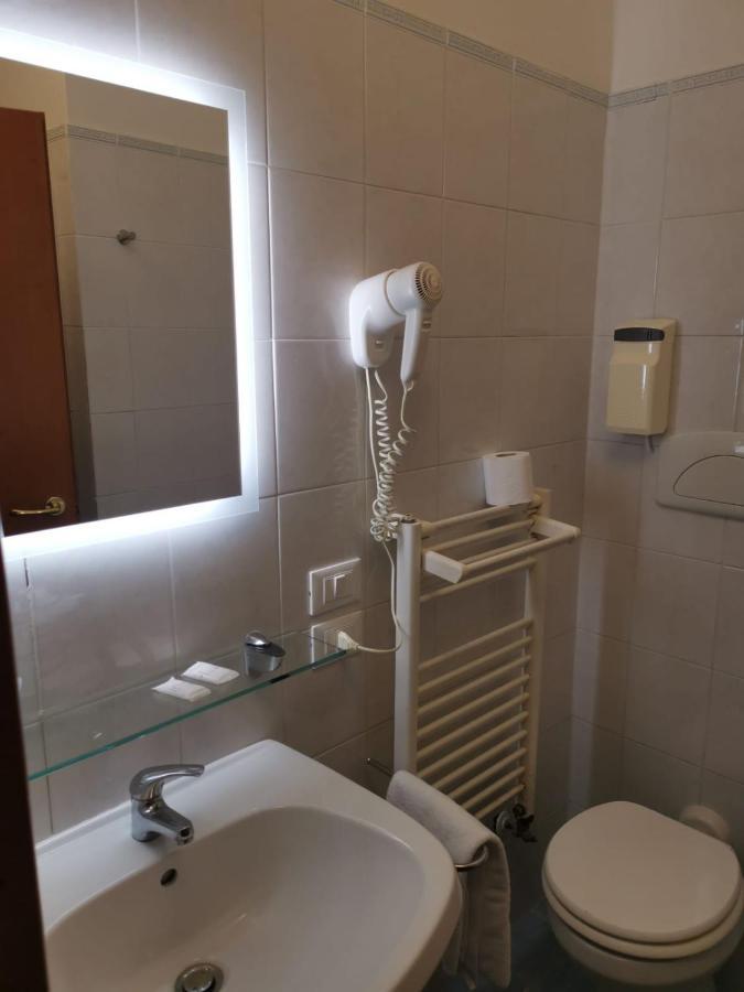 Sportland Hotel Colle Val D'Elsa Bagian luar foto