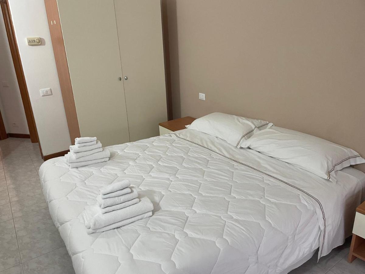 Sportland Hotel Colle Val D'Elsa Bagian luar foto