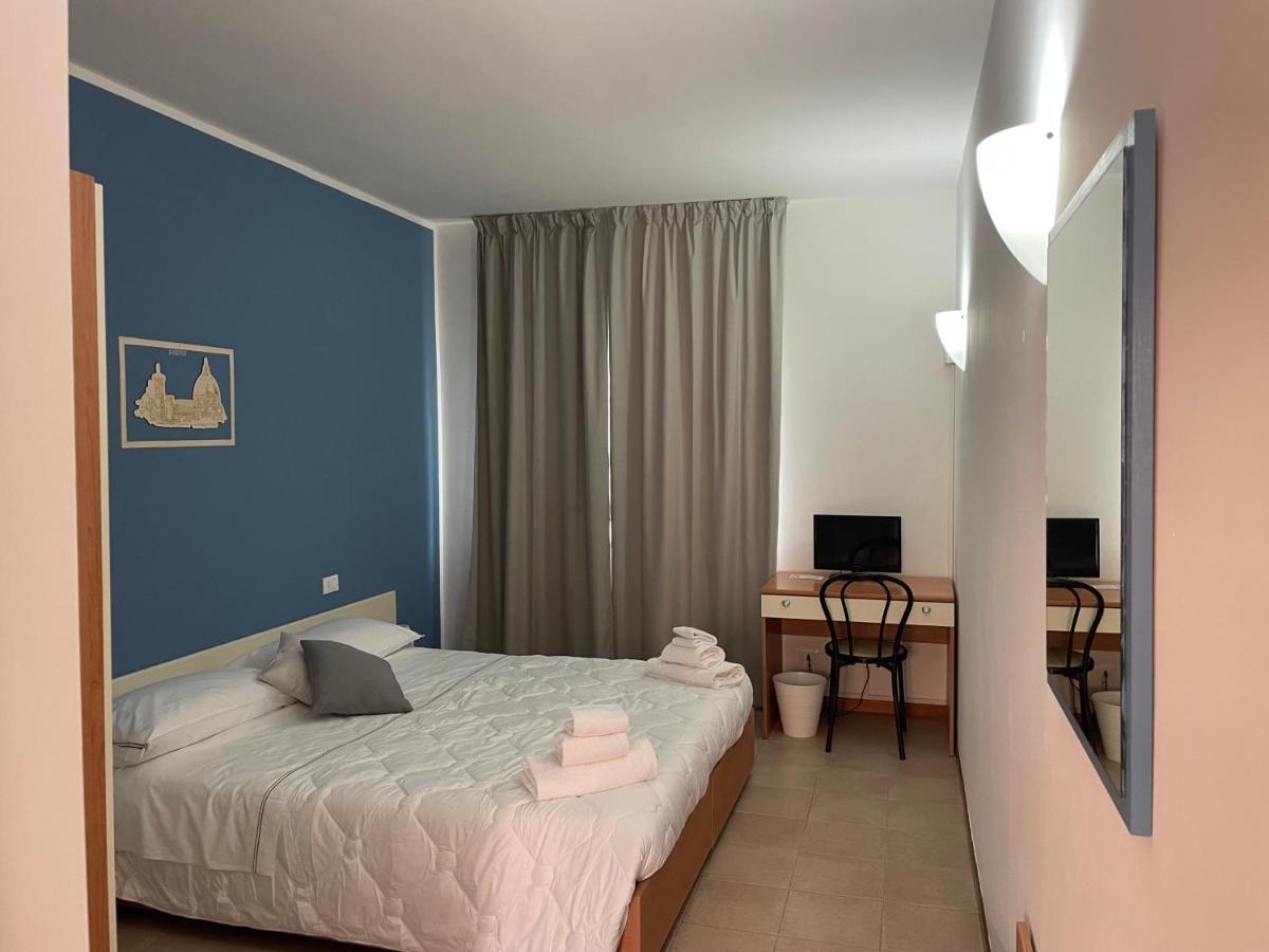 Sportland Hotel Colle Val D'Elsa Bagian luar foto