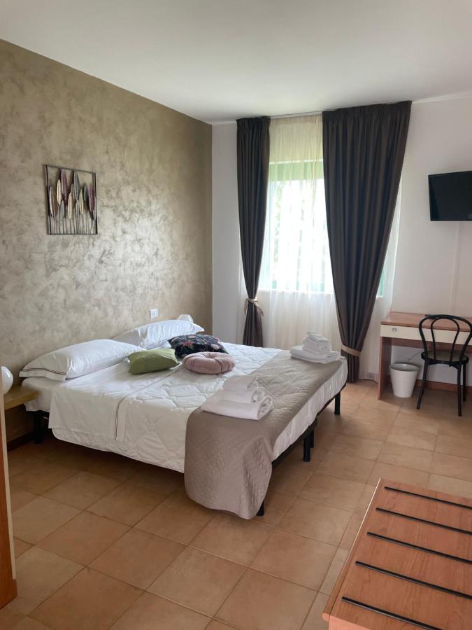 Sportland Hotel Colle Val D'Elsa Bagian luar foto